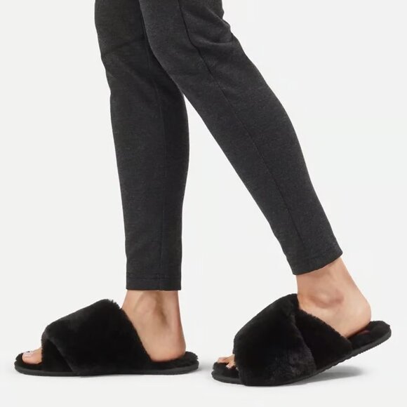 Sorel Women's Black Go-Mail Run Fluffy Slip-On Faux Fur Winter Slipper Size 9 - Picture 1 of 8